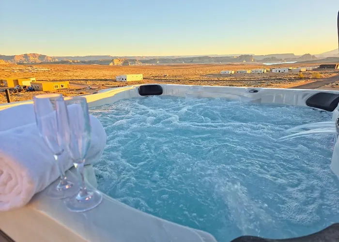 Powell Views, Hot Tub, Game Room, Kayaks Holiday home Page